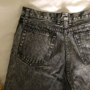 Vintage cropped acid washed jeans